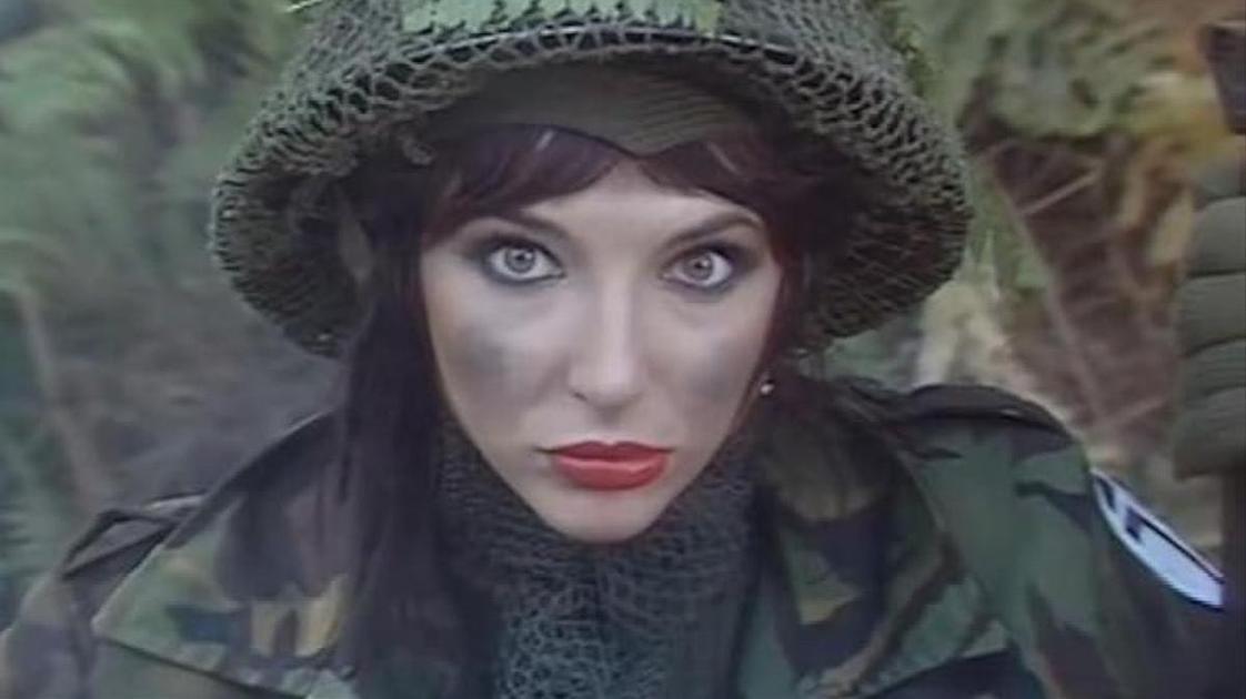 Кейт Буш &laquo;Army Dreamers&raquo;: перевод песни и смысл тренда с каруселью  (Психология)