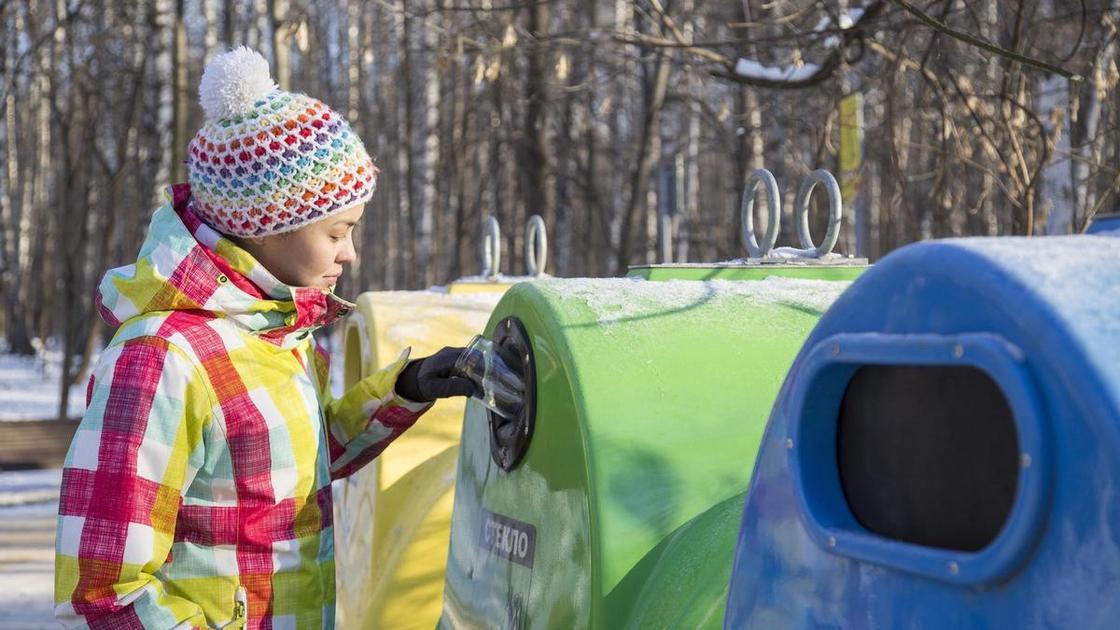 &laquo;Я просто перестала выбрасывать мусор как раньше&raquo;: как одна бытовая привычка изменила жизнь зумера  (Психология)