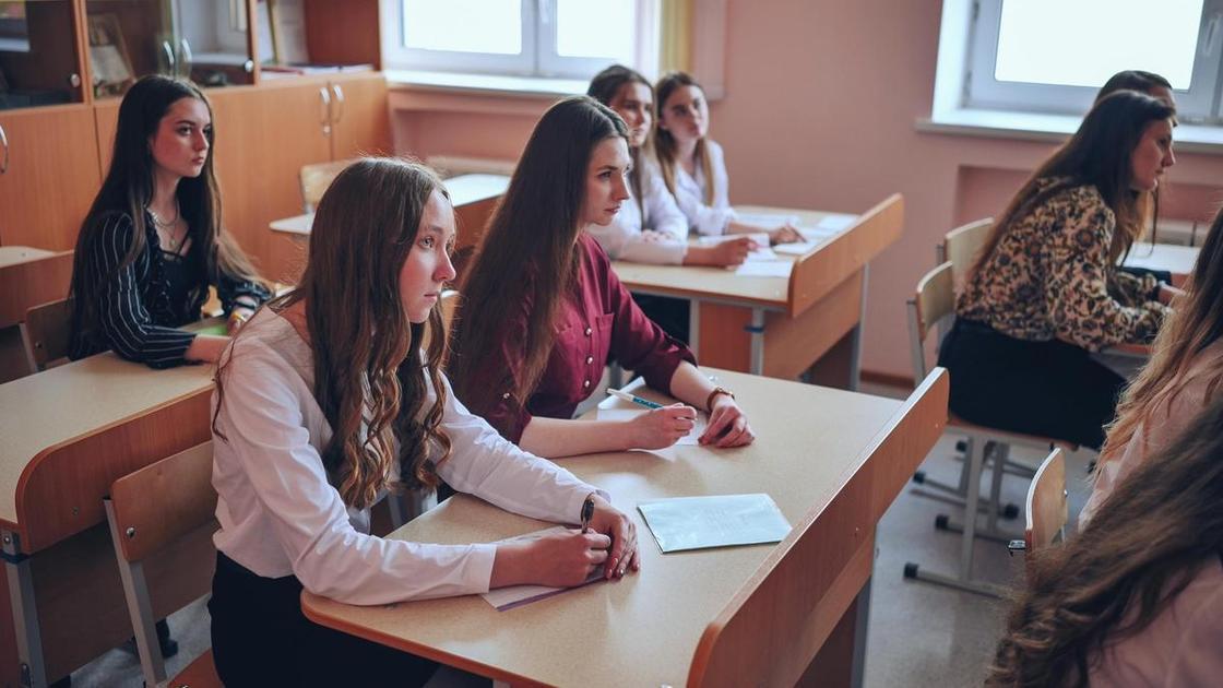 Тренд #ДастинЛукас: в чем смысл и почему подростки оскорбляют учителей (Психология) Тренд #ДастинЛукас: в чем смысл и почему подростки оскорбляют учителей (Психология)