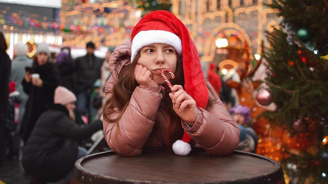 С вами все в порядке: 5 причин, почему можно не хотеть праздновать Новый год  (Психология)