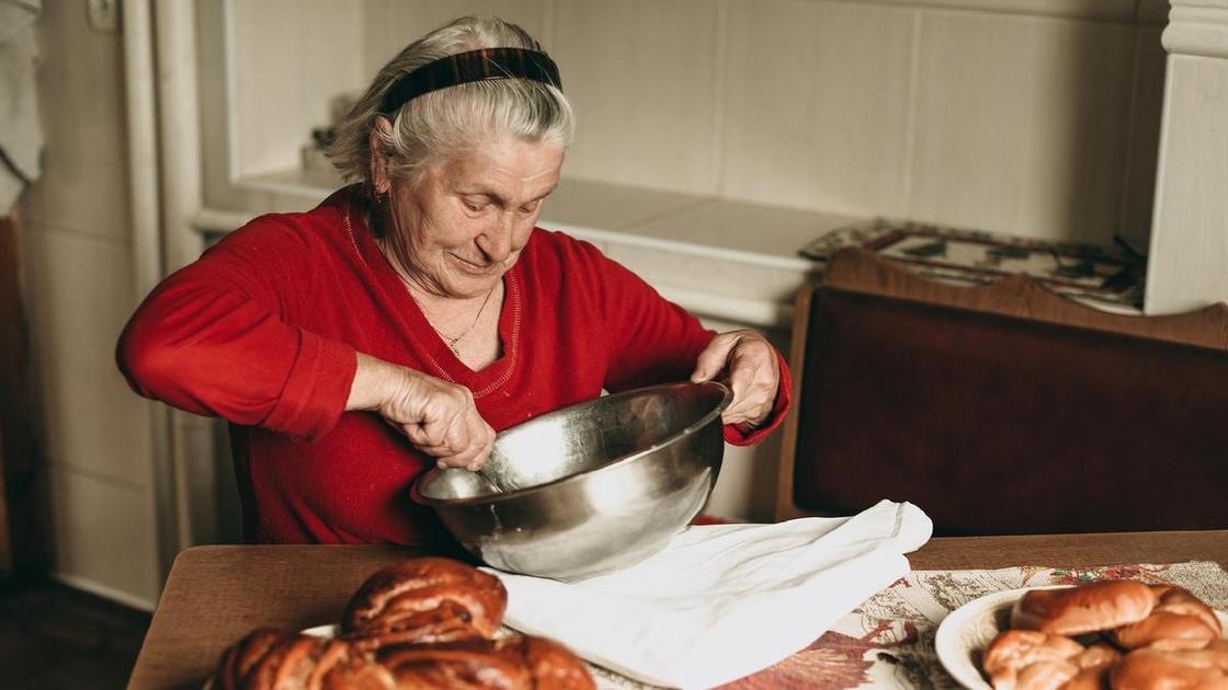 Что такое &laquo;Нонна-максинг&raquo; (Nonna maxxing): новый тренд зумеров на осознанность  (Психология)