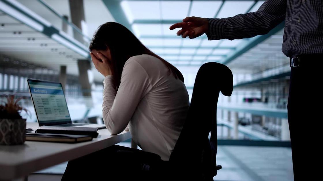 &laquo;После нервного срыва мне перестали доверять на работе. Репутация погибла&raquo;  (Психология)